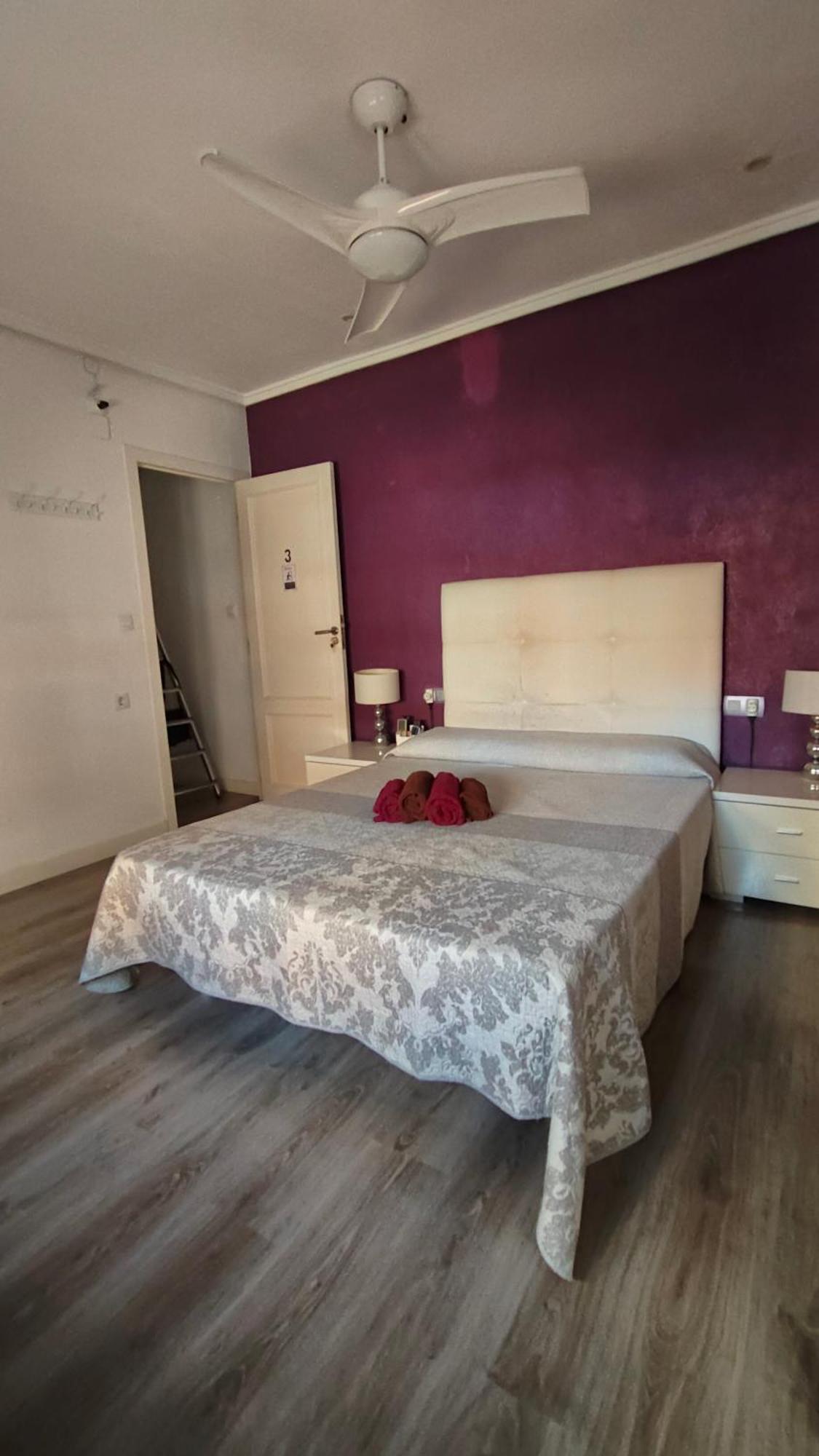 Paul'S Rooms - No Turistico Valenza Esterno foto