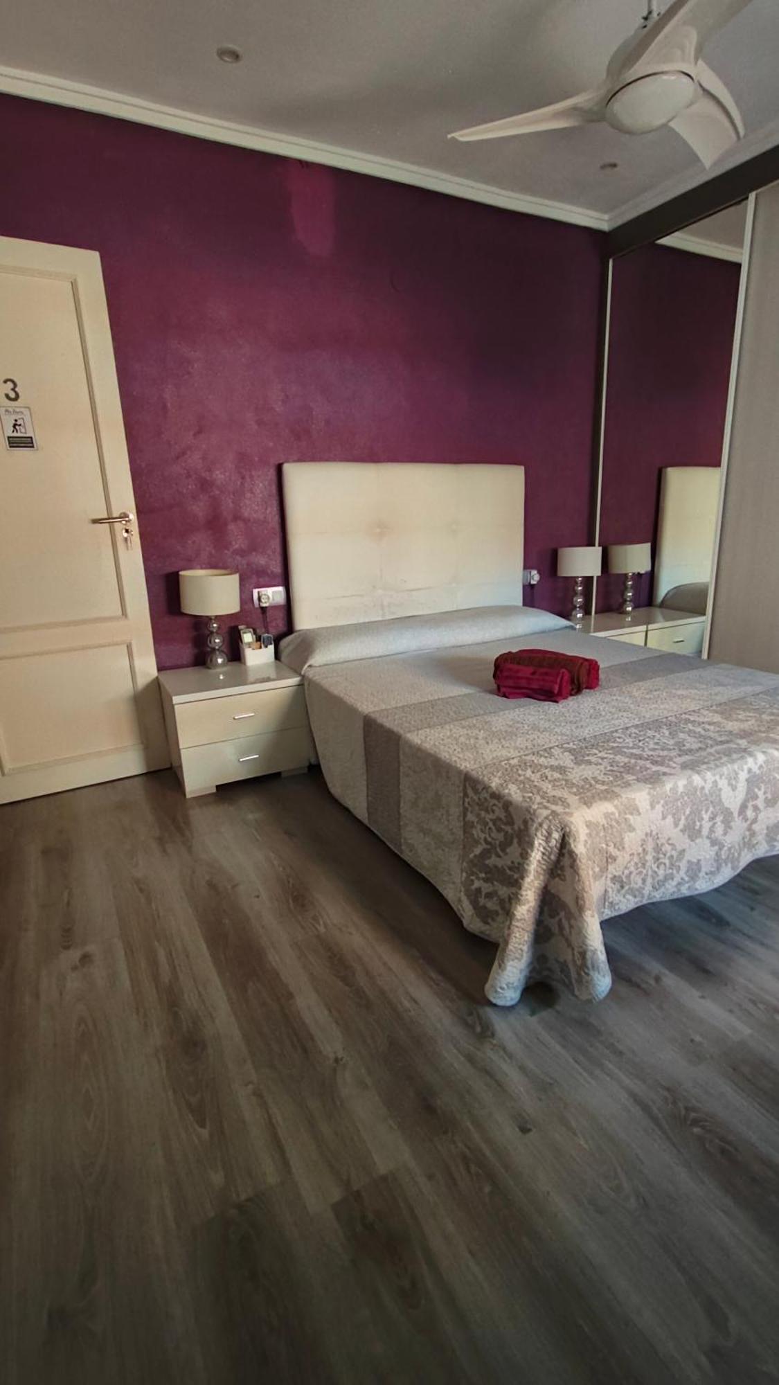 Paul'S Rooms - No Turistico Valenza Esterno foto