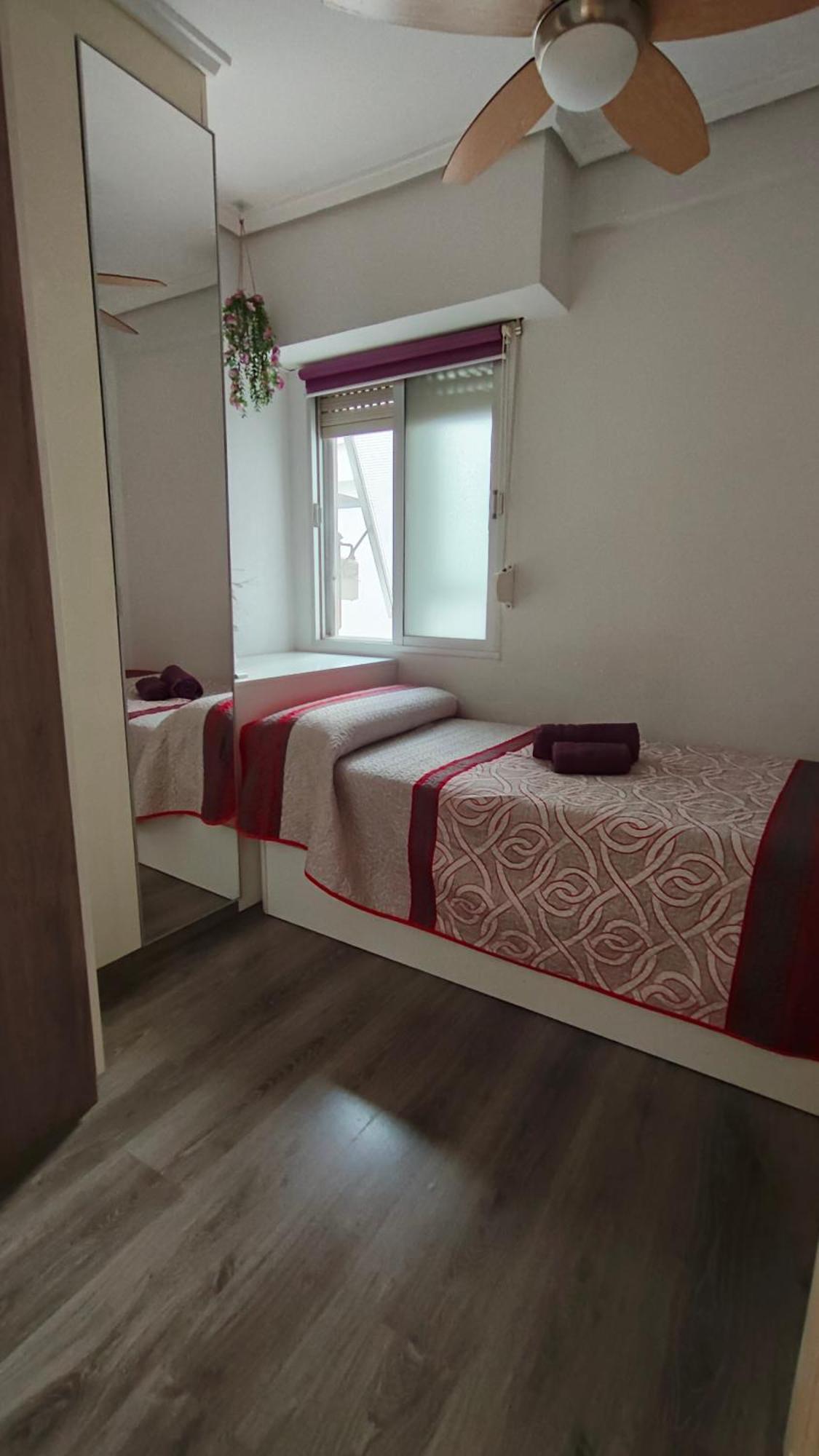 Paul'S Rooms - No Turistico Valenza Esterno foto